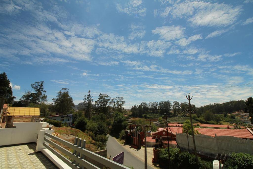 Pinehill Suits Ooty Extérieur photo