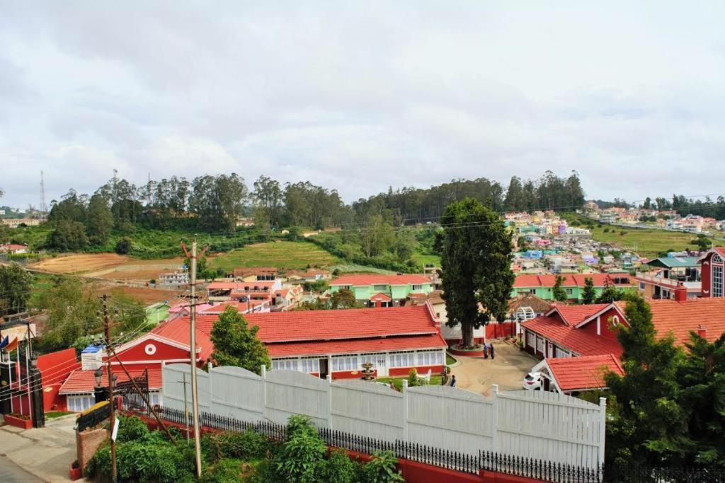 Pinehill Suits Ooty Extérieur photo